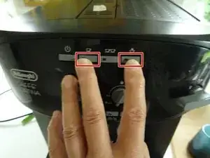 Descaling of the upper brewing piston