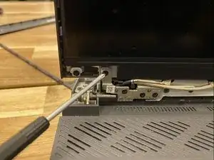 Dell G15 5511: How to Fix the Hinge Cracking Problem